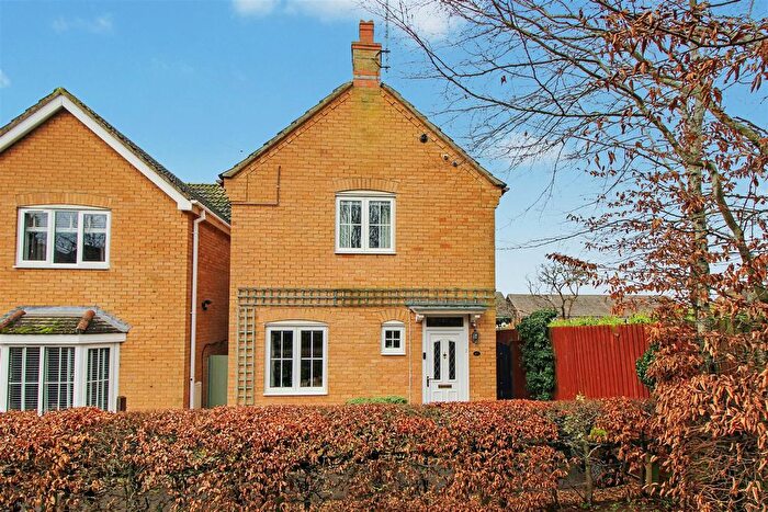 3 Bedroom Detached House For Sale In Foundry Walk, Thrapston, NN14