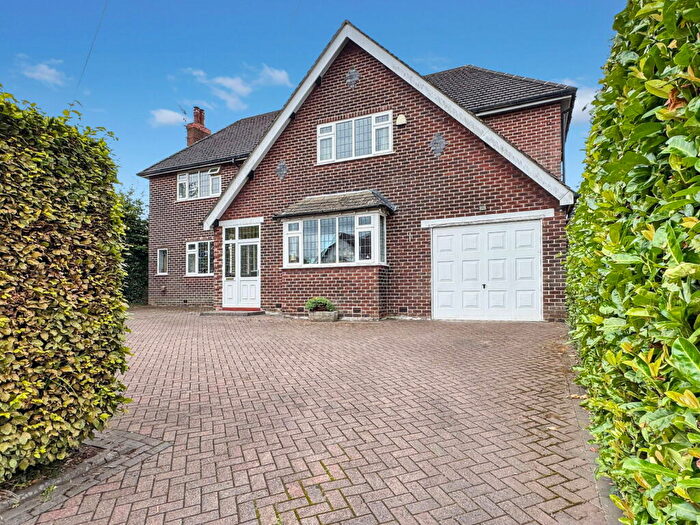 4 Bedroom Detached House For Sale In Clifton Drive, Marple, Stockport, SK6
