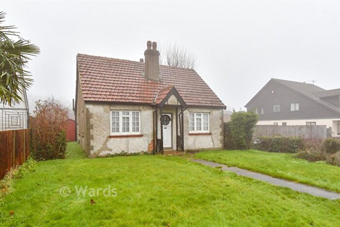 2 Bedroom Detached Bungalow For Sale In Maidstone Road, Bluebell Hill Village, Chatham, Kent, ME5