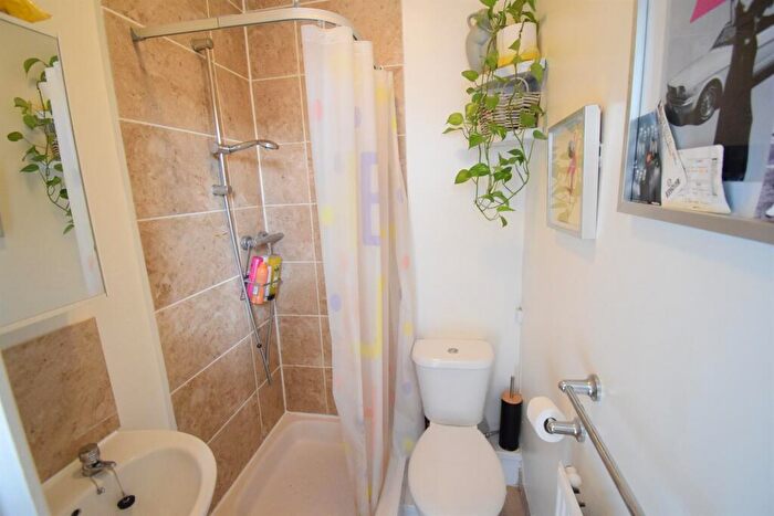1 Bedroom Flat To Rent In Pontcanna, Cardiff, CF11