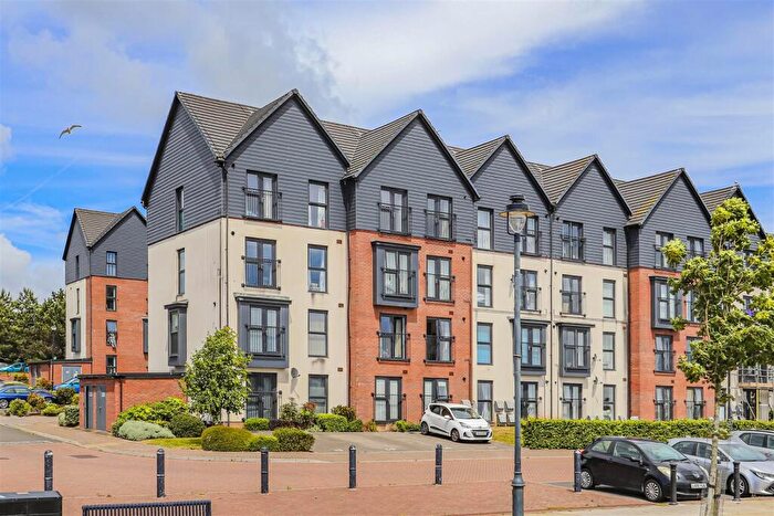 1 Bedroom Flat For Sale In Cei Tir Y Castell, Barry, CF63