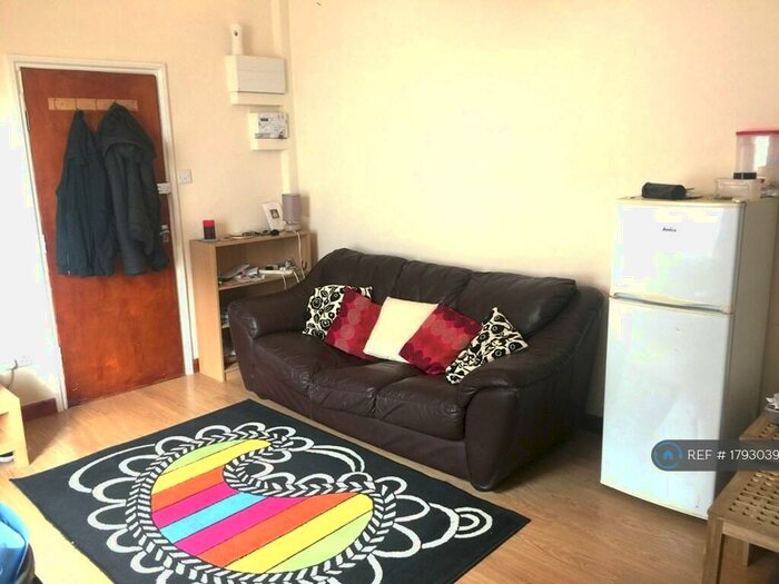 1 Bedroom Flat To Rent In Landguard Road, Southampton, SO15