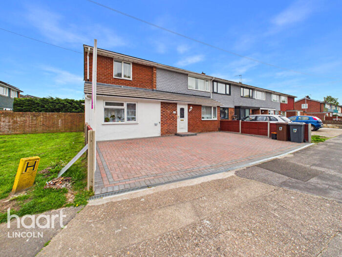 4 Bedroom End Of Terrace House For Sale In Camwood Crescent, Lincoln, LN6