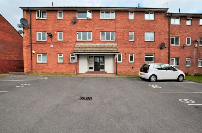 2 Bedroom Flat To Rent In Howick Park, St Peters Riverside, Sunderland, SR6