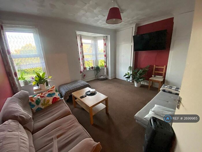 2 Bedroom Flat To Rent In Portswood Road, Southampton, SO17