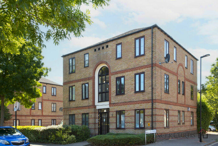 1 Bedroom Flat To Rent In Peridot Street, Beckton, London, E6