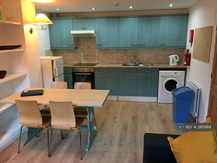 1 Bedroom Flat To Rent In Royal Park Terrace, Leeds, LS6