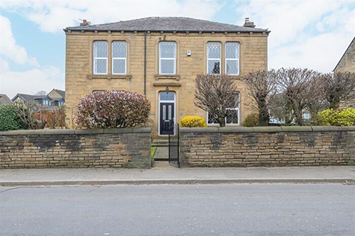 5 Bedroom Detached House For Sale In Oakleigh, Brighouse Road, Hipperholme, HX3