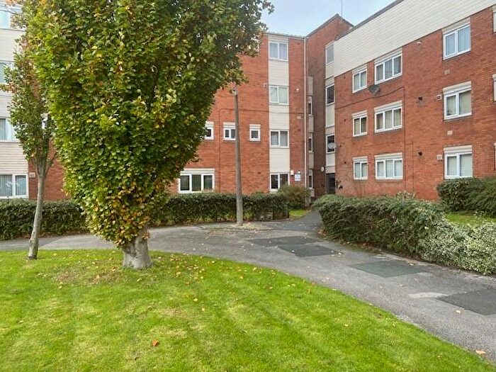 2 Bedroom Apartment To Rent In Victoria Close, Liverpool, L17