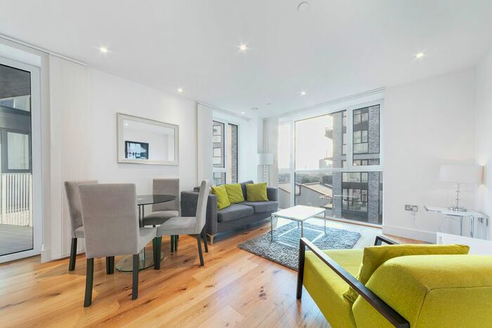 1 Bedroom Flat To Rent In Sovereign Tower, Emily Street, London, E16