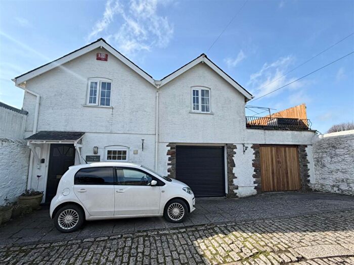 3 Bedroom Detached House For Sale In Mannamead, Plymouth, PL3