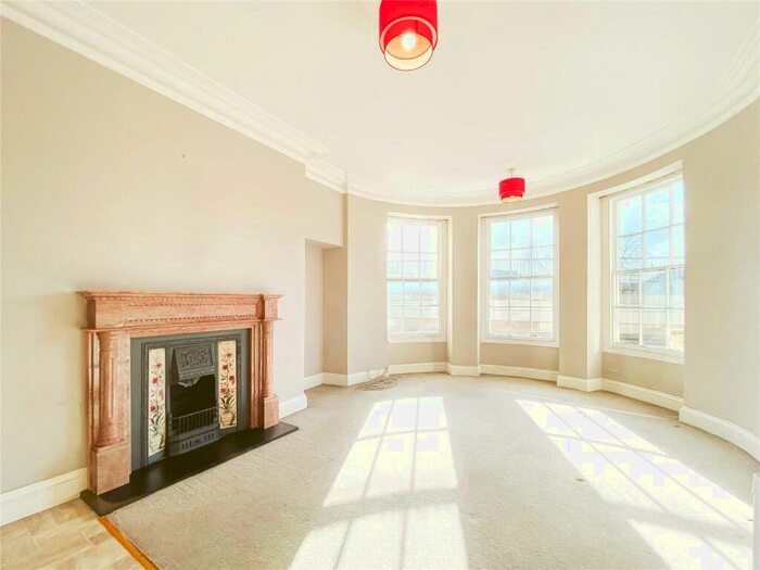 1 Bedroom Apartment To Rent In Hotwell Road, Hotwells, Bristol, BS8