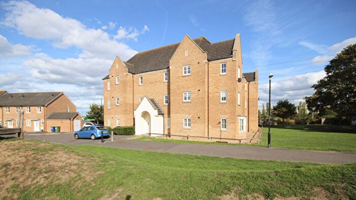 2 Bedroom Flat For Sale In Samuel Drive, Kemsley, Sittingbourne, ME10
