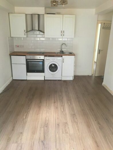 Studio To Rent In Cranfield Close, West Norwood, SE27