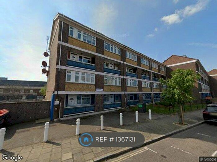 3 Bedroom Flat To Rent In Hassett Road, London, E9