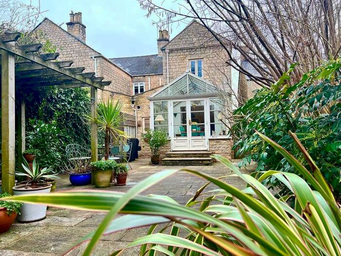 3 Bedroom End Of Terrace House To Rent In Cheltenham Road, Cirencester, GL7