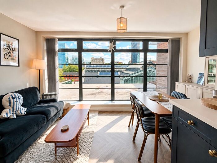 1 Bedroom Flat For Sale In Southern Street, Castlefield, Manchester, M3