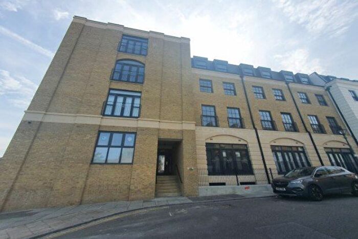 2 Bedroom Flat To Rent In Queensbridge Drive, Ramsgate, CT11