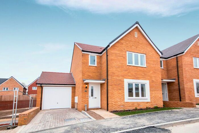 3 Bedroom Detached House To Rent In Lady Margaret Hall Way, Basingstoke RG24