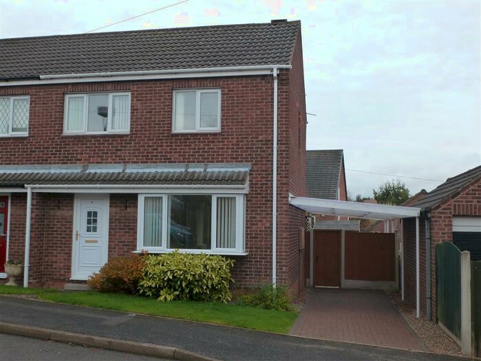 3 Bedroom House To Rent In Elmhurst Avenue, Broadmeadows, Alfreton, DE55