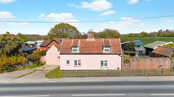 3 Bedroom Detached House For Sale In Leiston Road, Middleton, Saxmundham, IP17