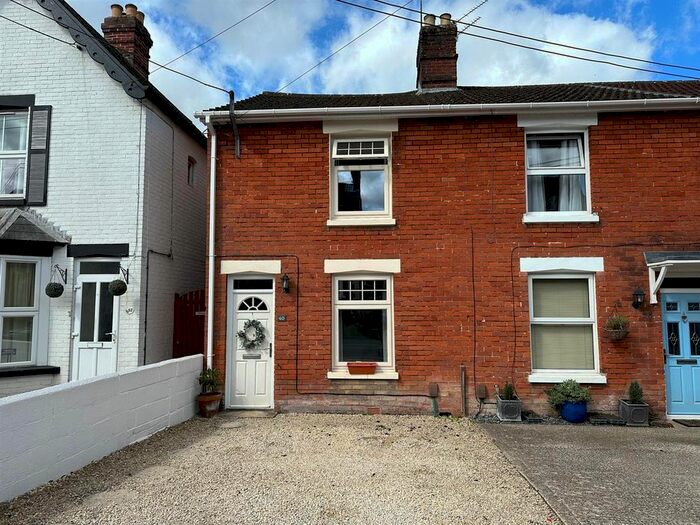 2 Bedroom Property To Rent In Old Winton Road, Andover, SP10
