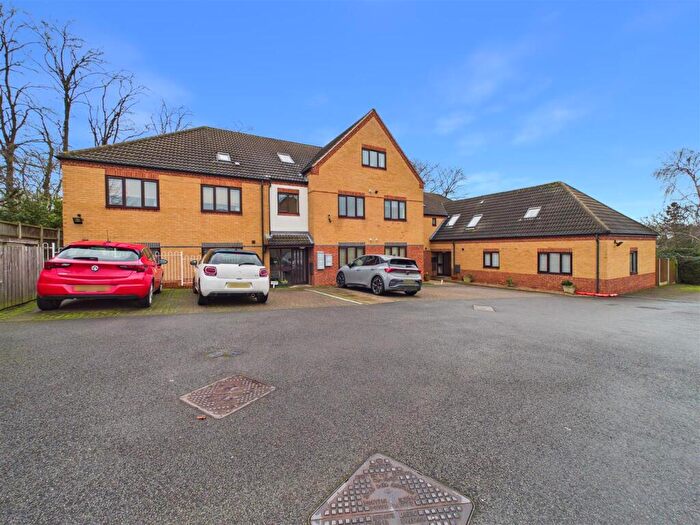2 Bedroom Apartment To Rent In Danehurst Drive, Gedling, Nottingham, NG4