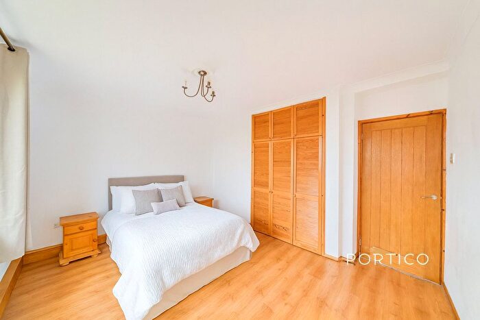 3 Bedroom Property To Rent In Pakington House, Stockwell Gardens Estate, SW9