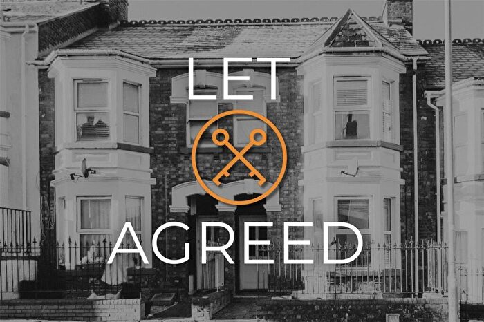 1 Bedroom Apartment To Rent In Victoria Road, Swindon, Wiltshire, SN1