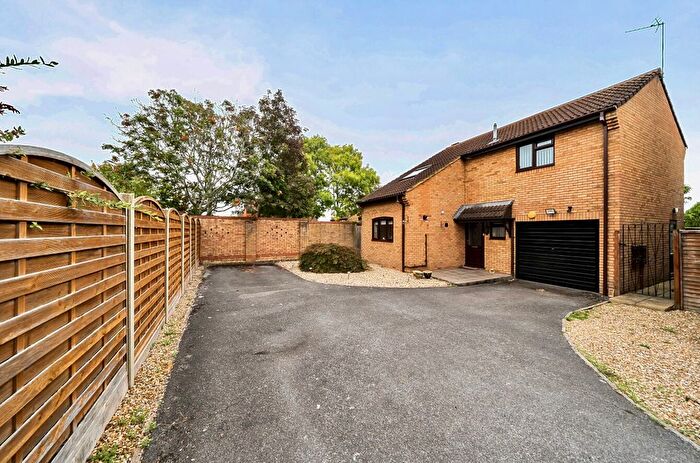 3 Bedroom Detached House For Sale In Grafton Close, Taunton, TA2