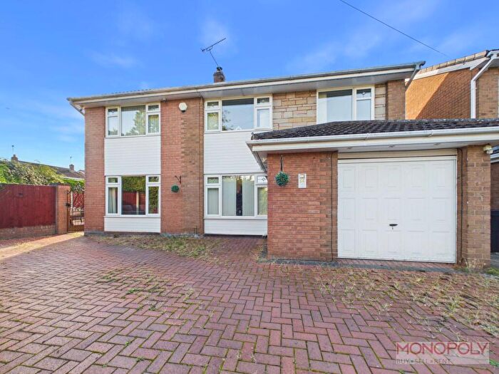 5 Bedroom Detached House For Sale In Ffordd Llywelyn, Wrexham, LL12
