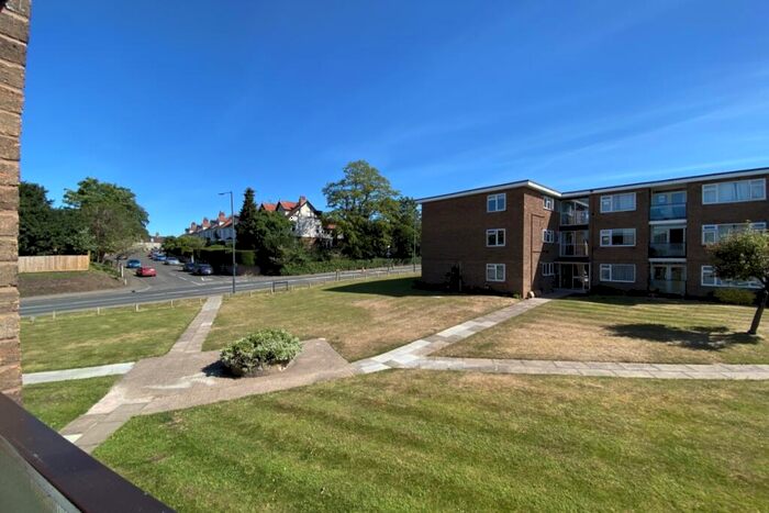 2 Bedroom Apartment To Rent In Pine Court, Leamington Spa, Warwickshire, CV32