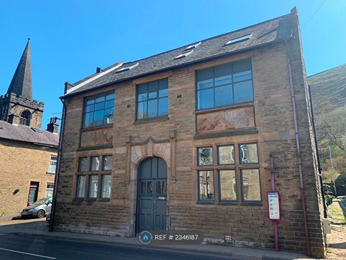 6 Bedroom Semi-Detached House To Rent In Burnley Road, Todmorden, OL14