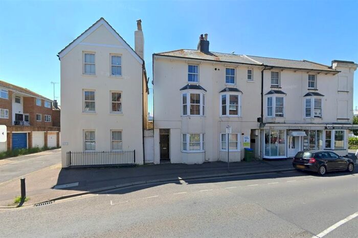 2 Bedroom Flat To Rent In West Street, Bognor Regis, PO21