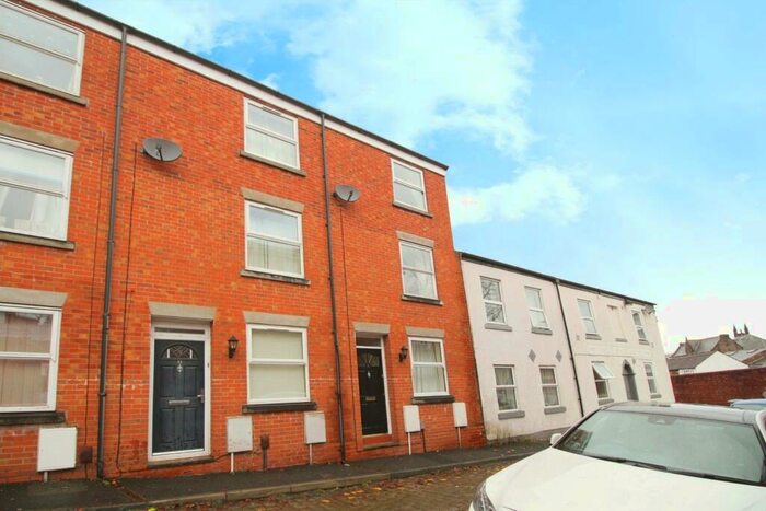 2 Bedroom Terraced House To Rent In Rodney Street, Macclesfield, Cheshire, SK11