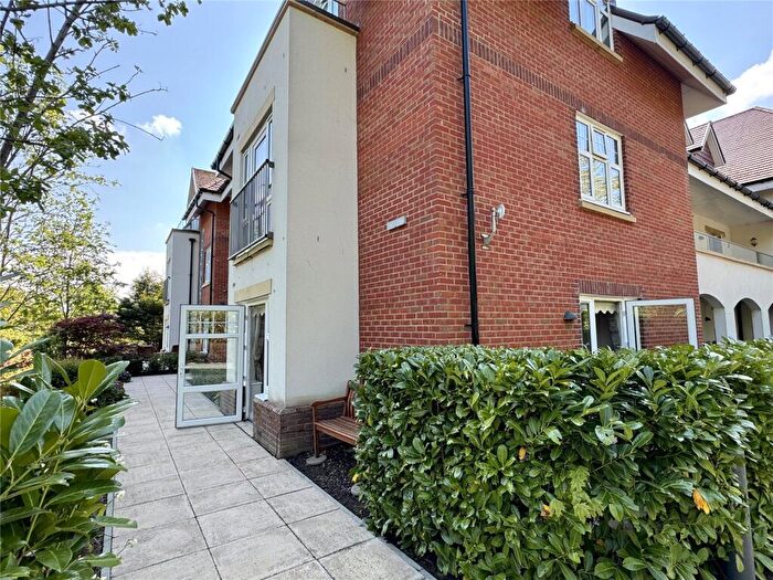 1 Bedroom Flat For Sale In Emerson Park, Rowhill Road, Hextable, BR8