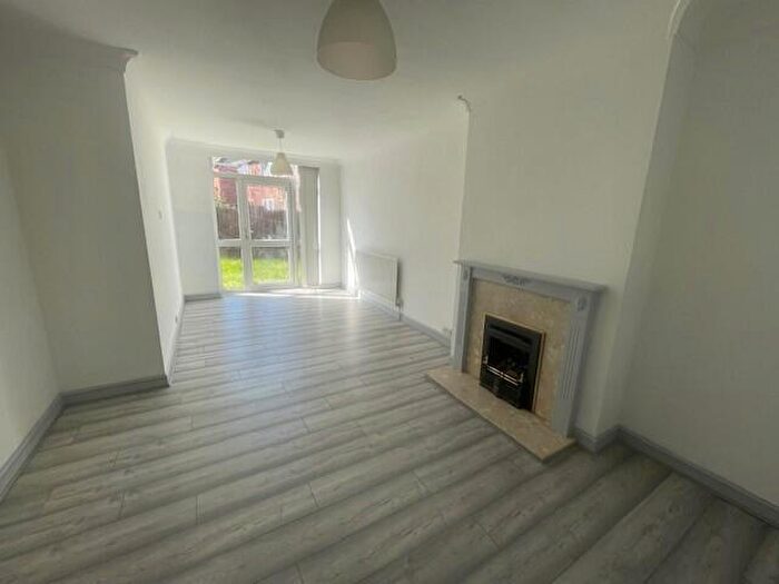 3 Bedroom House To Rent In Sunbury Road, CV3