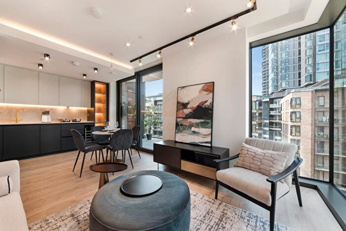 1 Bedroom Flat To Rent In Vermont House - Th Floor, Old Street, EC1V