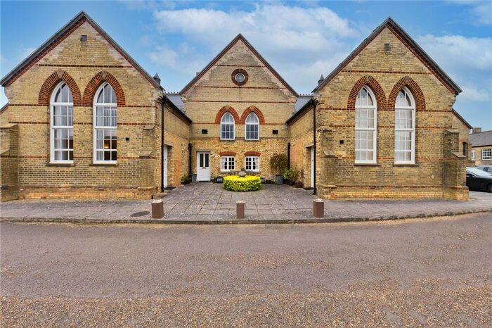 1 Bedroom End Of Terrace House To Rent In Claremont Court, Rose Lane, Biggleswade SG18