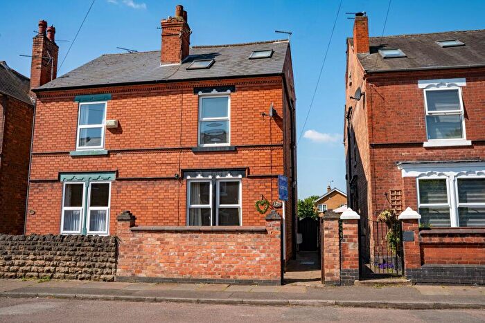 4 Bedroom Semi Detached House To Rent In William Street, Long Eaton, NG10