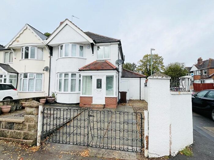 3 Bedroom Semi-Detached House To Rent In Sandy Hill Road, Shirley, Solihull, B90