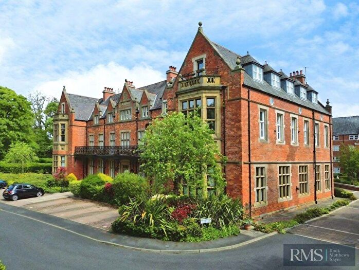 4 Bedroom Flat For Sale In Princess Mary Court, Newcastle Upon Tyne, NE2