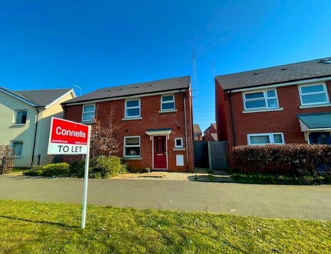 3 Bedroom Semi-Detached House To Rent In Paradise Orchard, Aylesbury, HP18