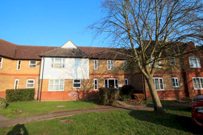 1 Bedroom Flat To Rent In Windmill Court, Mill Road, Mile End, Colchester, CO4