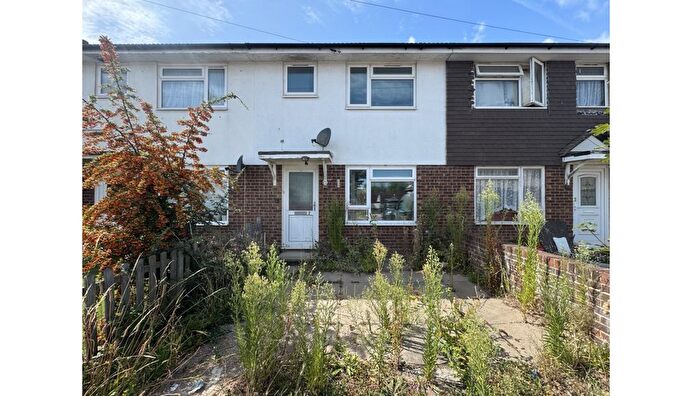 2 Bedroom Property For Sale In The Willows, Beaconsfield Road, Littlehampton, West Sussex, BN17