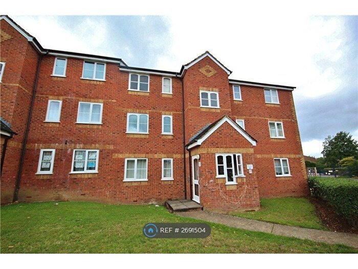 2 Bedroom Flat To Rent In Redford Close, Feltham, TW13