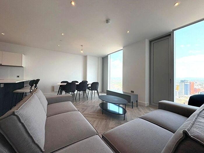 2 Bedroom Flat To Rent In Bankside Boulevard, Salford, Greater Manchester, M3