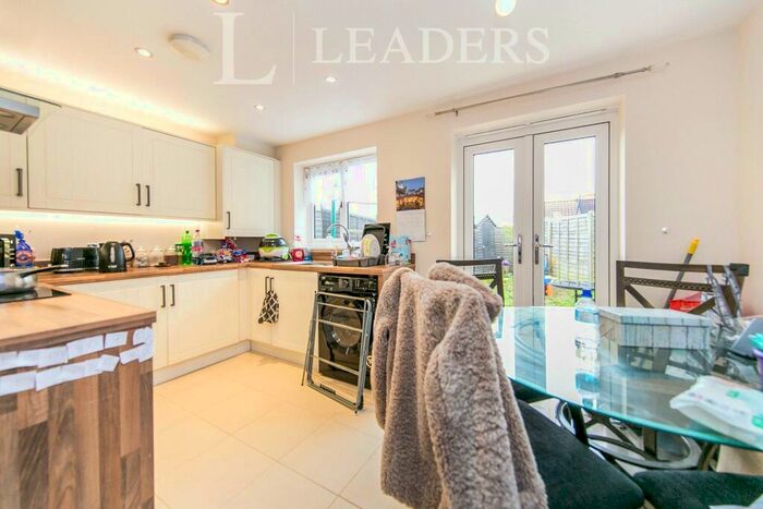 2 Bedroom End Of Terrace House To Rent In Cross Road, Clacton-On-Sea, CO16