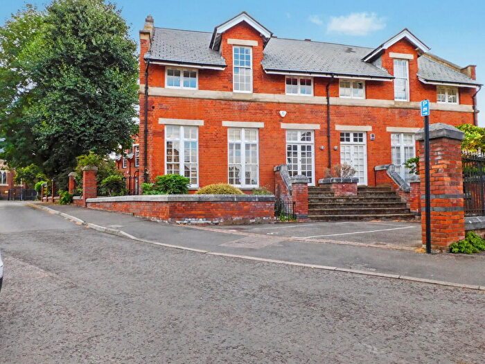 3 Bedroom Semi-Detached House For Sale In Victory Road, Wanstead, E11