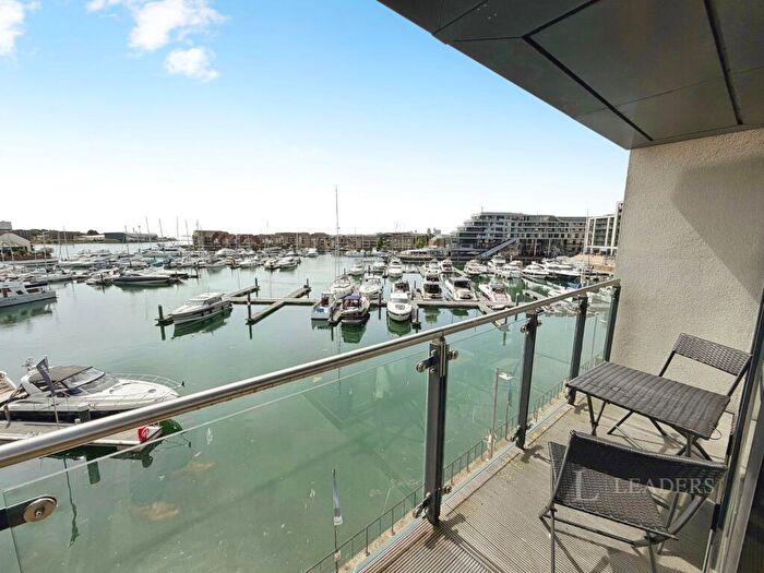 2 Bedroom Flat To Rent In The Blake Building, Admirals Quay, Ocean Way, SO14